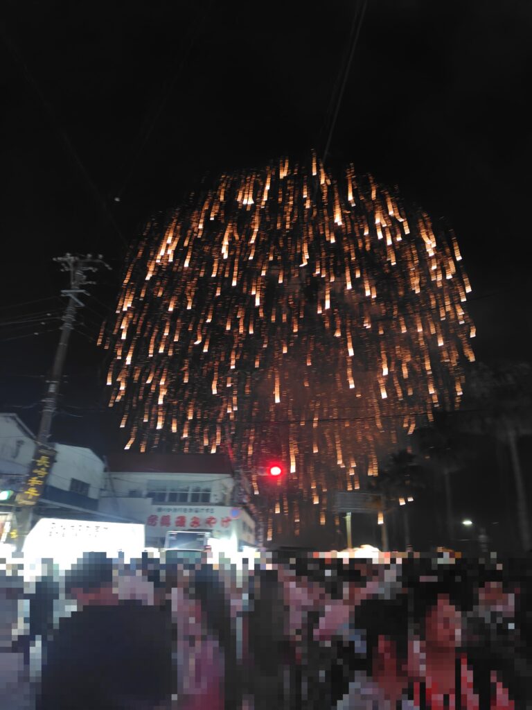 花火　他の方の顔が写ってしまったためモザイク処理をしています